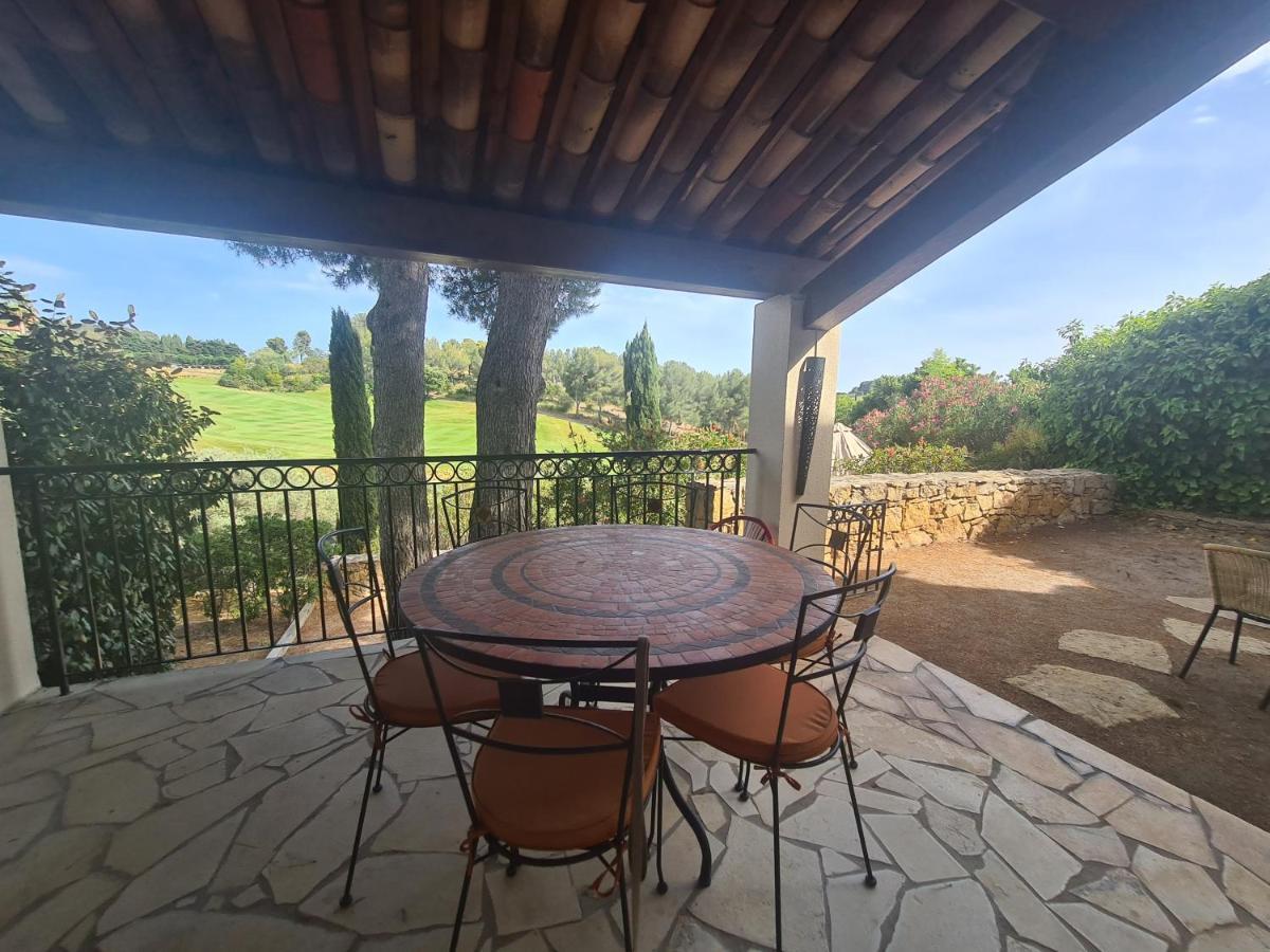 Superbe Villa-Domaine Avec Golf Piscine Et Tennis Saint-Cyr-sur-Mer Kültér fotó