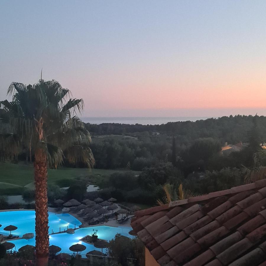 Superbe Villa-Domaine Avec Golf Piscine Et Tennis Saint-Cyr-sur-Mer Kültér fotó