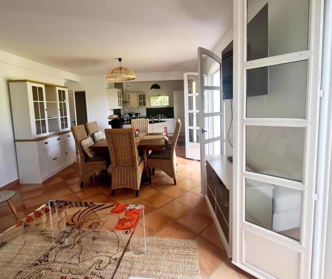 Superbe Villa-Domaine Avec Golf Piscine Et Tennis Saint-Cyr-sur-Mer Kültér fotó