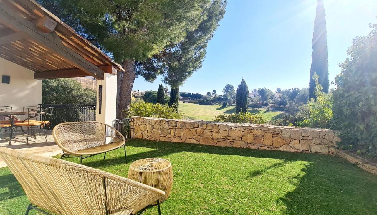 Superbe Villa-Domaine Avec Golf Piscine Et Tennis Saint-Cyr-sur-Mer Kültér fotó