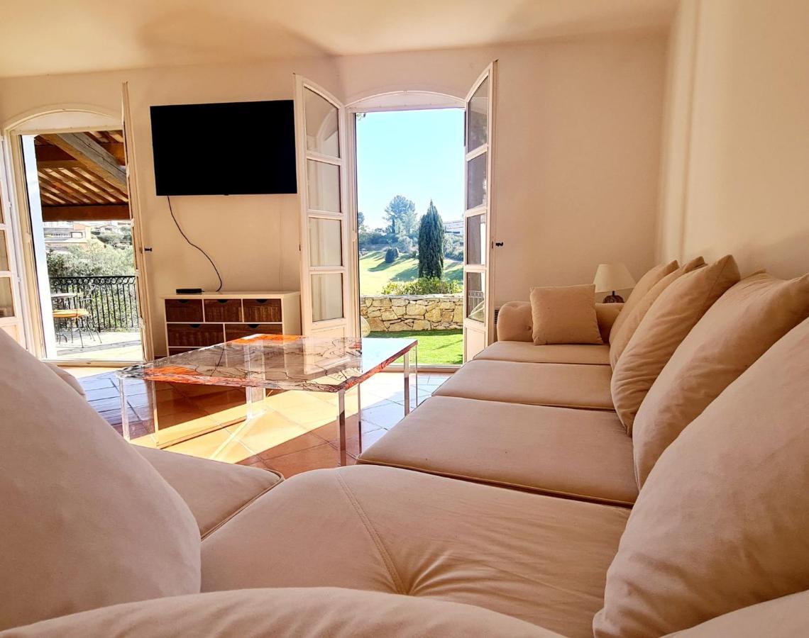 Superbe Villa-Domaine Avec Golf Piscine Et Tennis Saint-Cyr-sur-Mer Kültér fotó