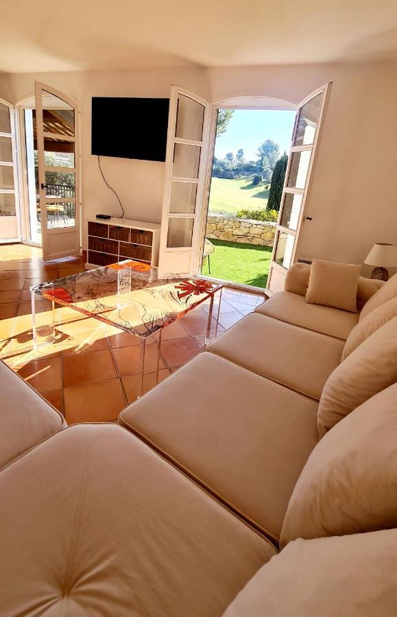 Superbe Villa-Domaine Avec Golf Piscine Et Tennis Saint-Cyr-sur-Mer Kültér fotó