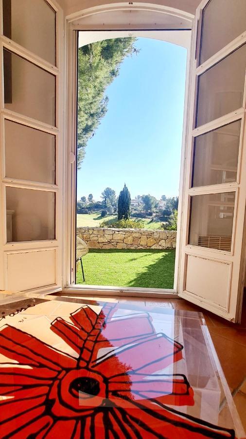 Superbe Villa-Domaine Avec Golf Piscine Et Tennis Saint-Cyr-sur-Mer Kültér fotó
