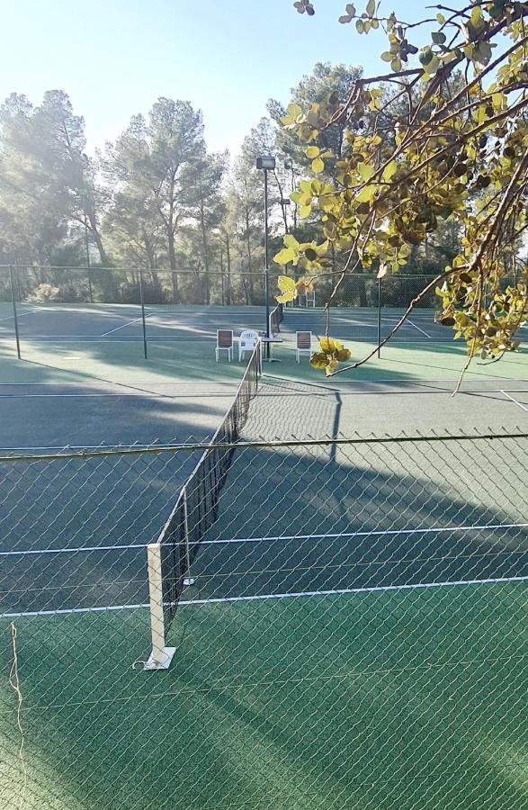 Superbe Villa-Domaine Avec Golf Piscine Et Tennis Saint-Cyr-sur-Mer Kültér fotó